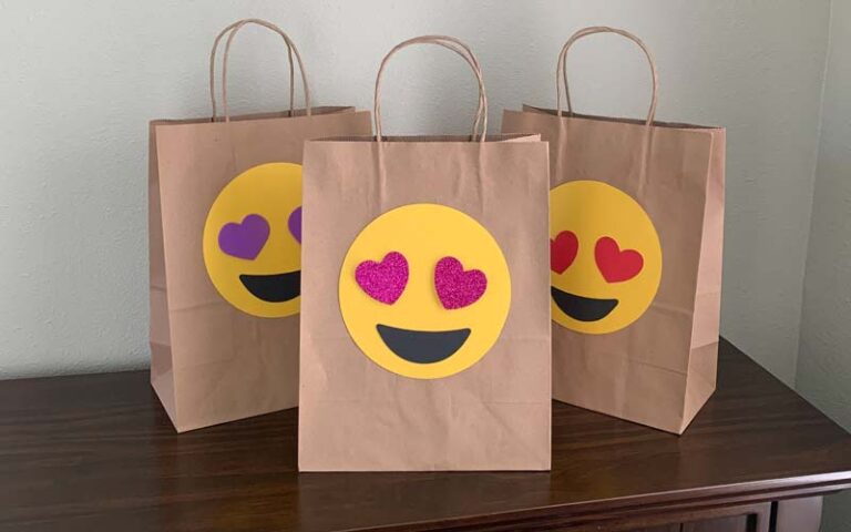 "Cute Emoji Valentine Treat Bag"